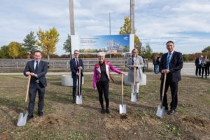 DLR Spatenstich Augsburg